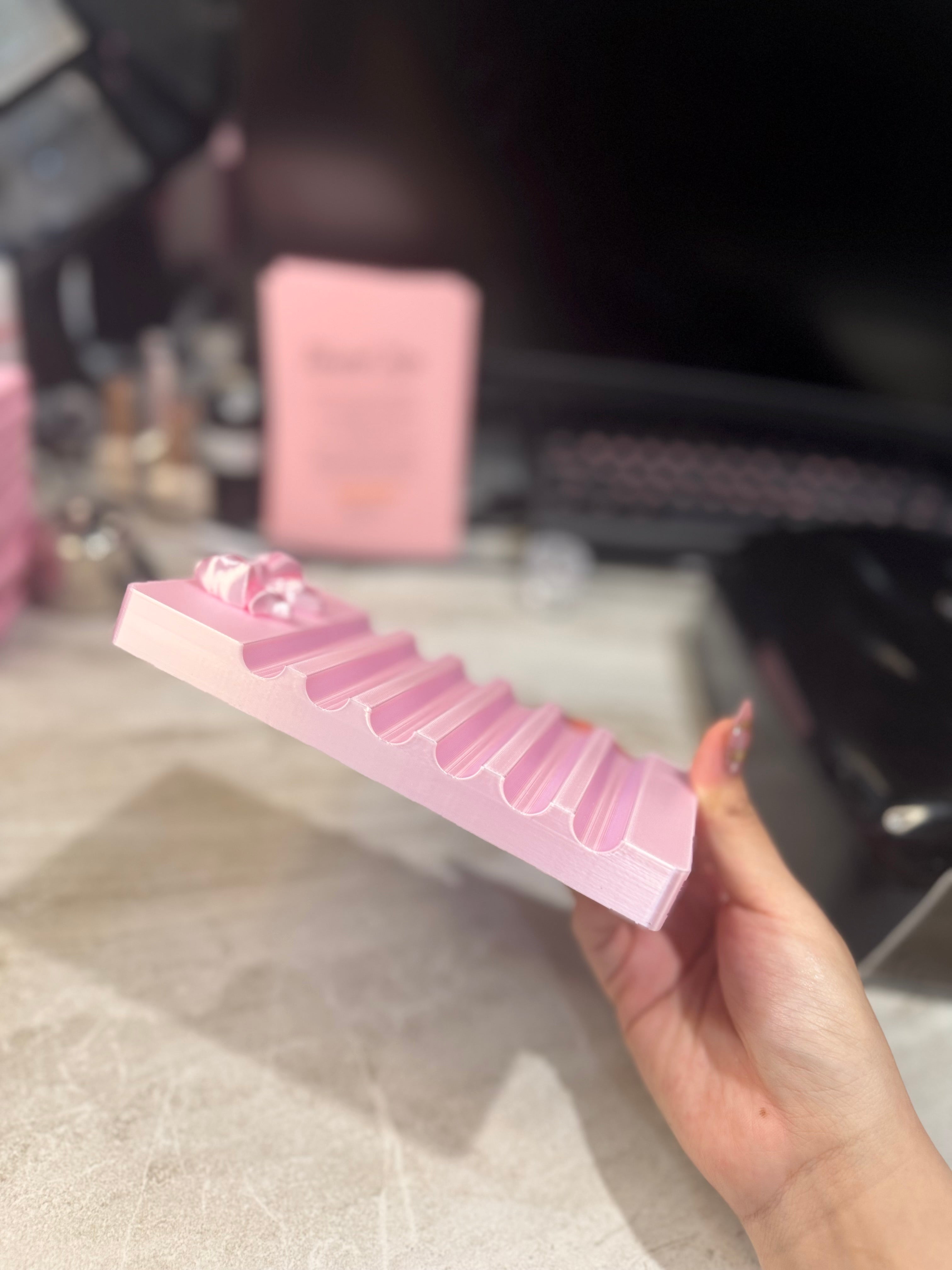 Silky Light Pink Coquette Nail Brush Rest – Elegant Nail Art Brush Holder for Acrylic, Gel & Nail Design Tools